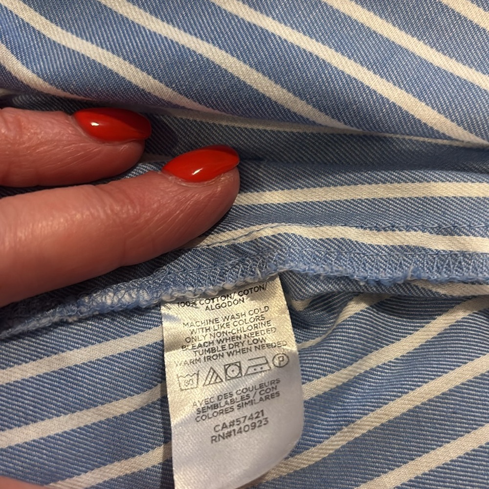 Loft Button Down - Picture 4 of 4